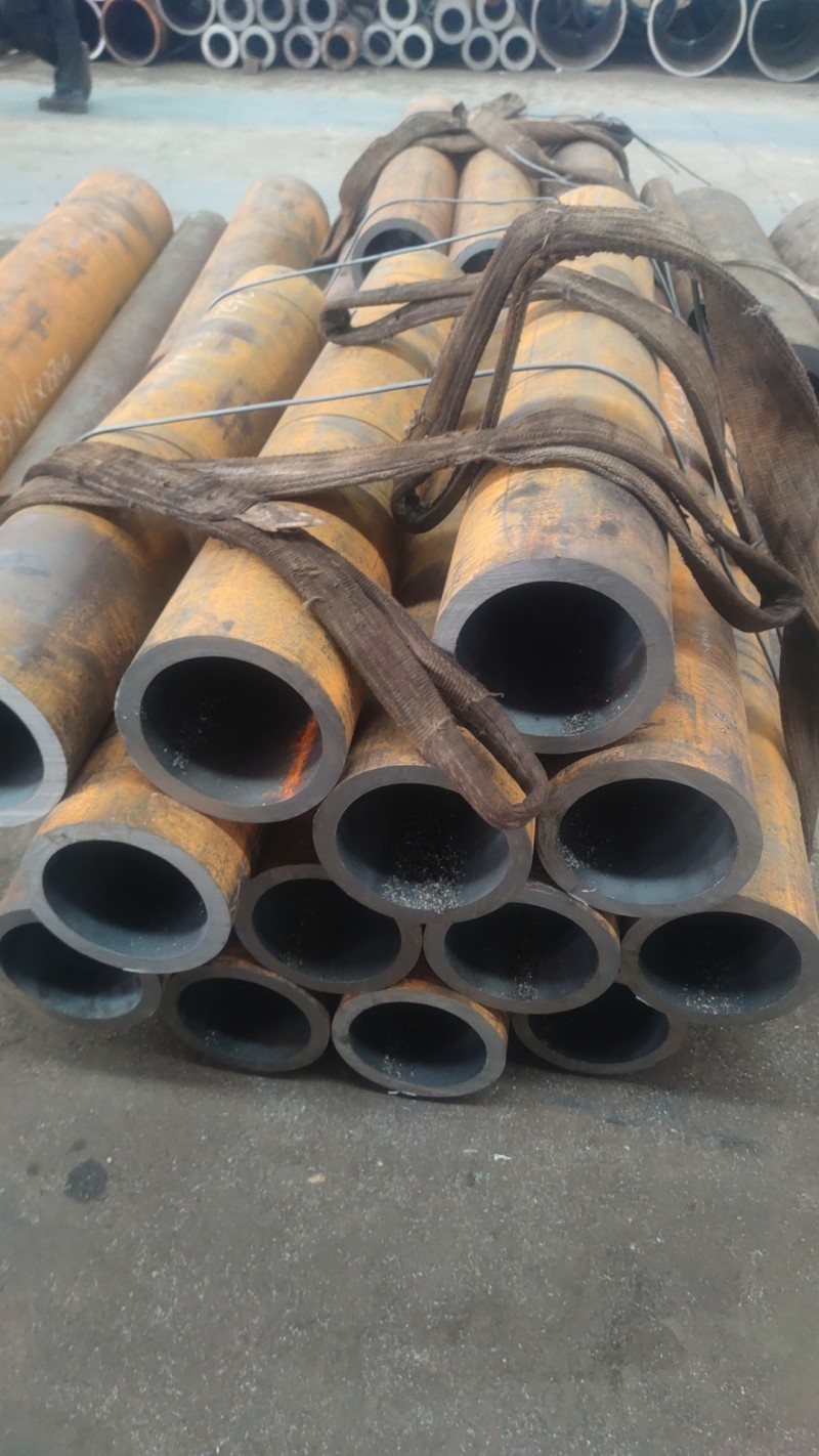 滨州滨州滨州15CrMoG无缝钢管切割
